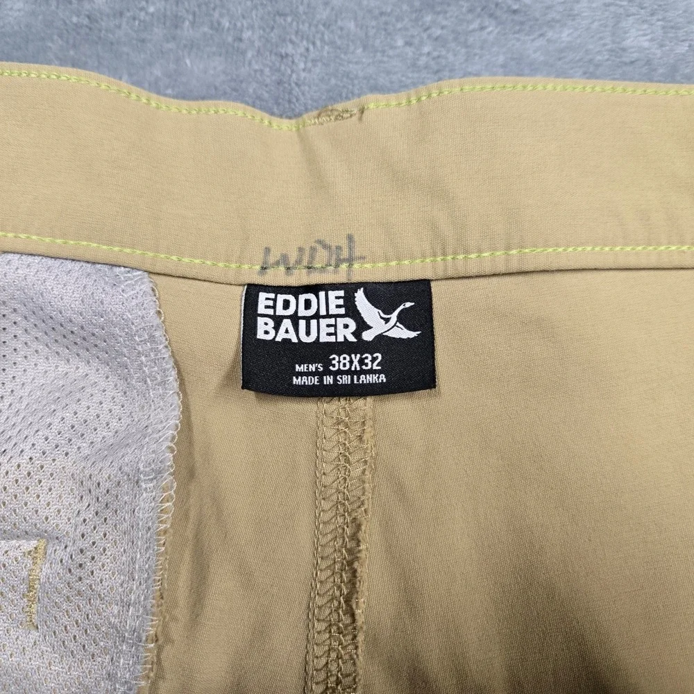 Eddie Bauer Mens Size 38x32 Horizon Guide Chino Pants Tan Khaki Nylon Hiking
